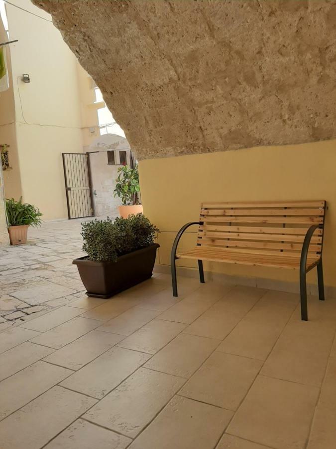 Al Sottano 19 Apartment Bari Exterior foto